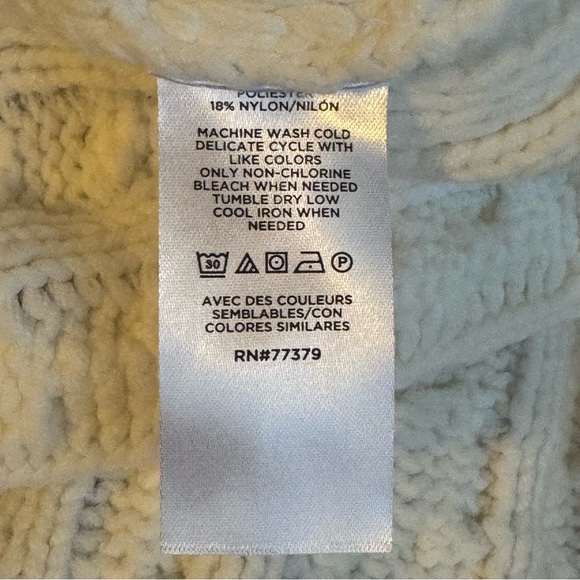 Ann Taylor Ivory knit sweater vest - Picture 10 of 10